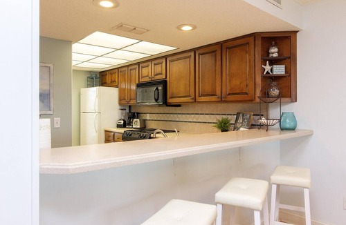 Vilano Beach Condo | Oceanfront Condo ~ Steps from the Beach and Restaurants!