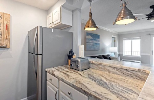 Northeast Virginia Beach Condo | Oceanfront Condo, Heated Pool, Fitness Center