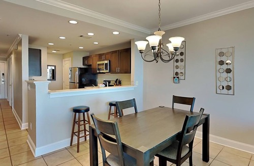 Tybee Island Condo | Oceanfront condo w. panoramic views + resort amenities.