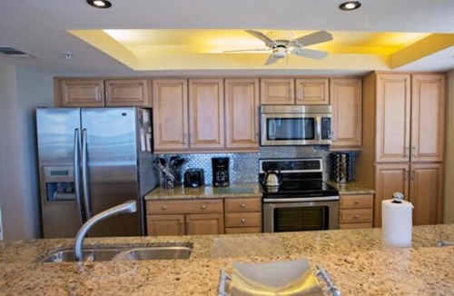 Park Shore Apartment | Oceanfront Condo with Pool