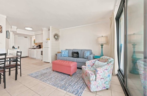 Crescent Beach Condo | Oceanfront in Heart of N Myrtle Beach with Pool