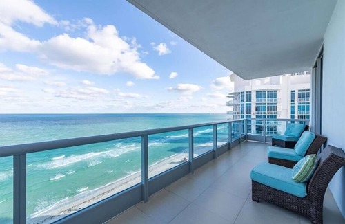 North Beach Apartment | Oceanfront Luxury Getaway | Outdoor Pools & Parking | South Florida