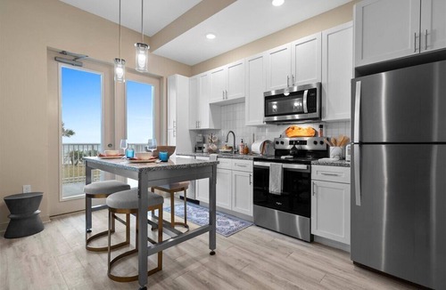 Seabreeze Park Condo | Oceanfront Oasis Daytona Beach 2BR/2BA - Courtyard View #328