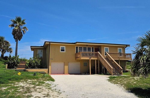 Crescent Beach House | Oceanfront private, dog friendly, 2BR house, Fall/Thanks/Christmas availability.