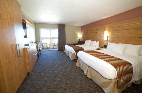 Tybee Island Hotel | Oceanfront Room w/Private Balcony, WiFi, and Incredible Water Views