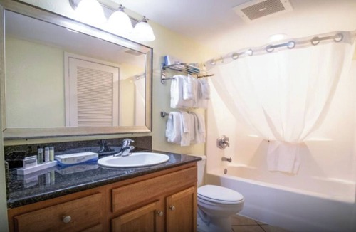 Downtown Myrtle Beach Hotel | Oceanfront Stays Near Boardwalk Restaurants, with Pools, Hot Tubs | 3 Units