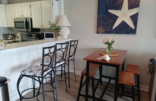 Kure Beach Condo | OCEANFRONT- TOP FLOOR