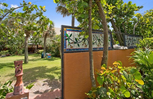 Cocoa Beach Apartment | Oceanview - One Bedroom King at Beach Place Guesthouses
