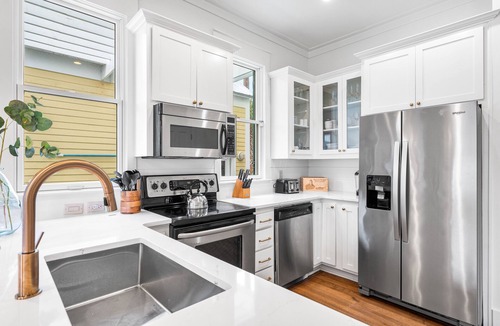 Frangista Beach House | Oct-Dec Reduced!*2 Pools*Beach View*Beach Svc!