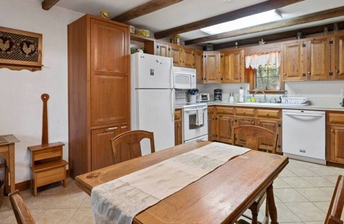 Lake Junaluska Cabin | Old Chestnut Cabin An Upgraded Piece of History