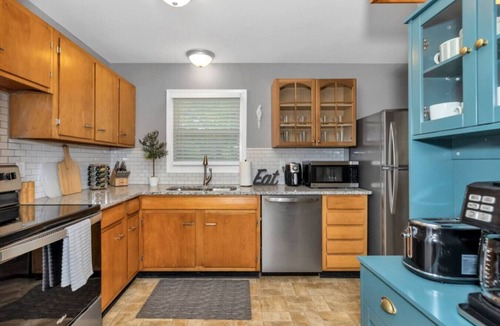 Madison House | Old Mad Pike