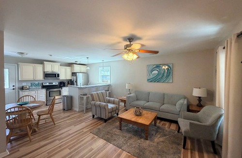 Tranquil Harbour House | Old North State of Mind: Cozy Cottage, Dog Friendly Home with Fenced Yard