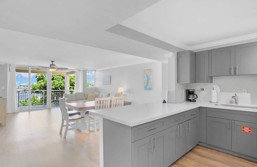 Meadows Condo | Old Town "Eleuthera" 2BR Waterfront Corner Condo