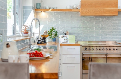 St. Teath House | Olive Tree - Three Bedroom House, Sleeps 6
