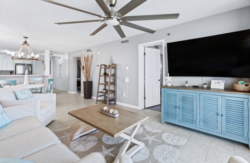 Holiday Isle Condo | ON BEACH, INSANE VIEWS, OWNER MANAGED, SAVE MONEY, PRIVATE BEACH , DESTIN FL !