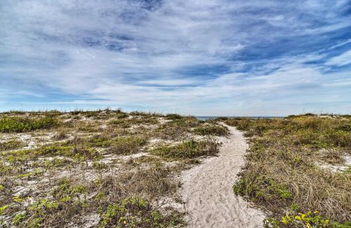 Independence Square Apartment | On-Site Beach Access Walkable Gulf Coast Retreat