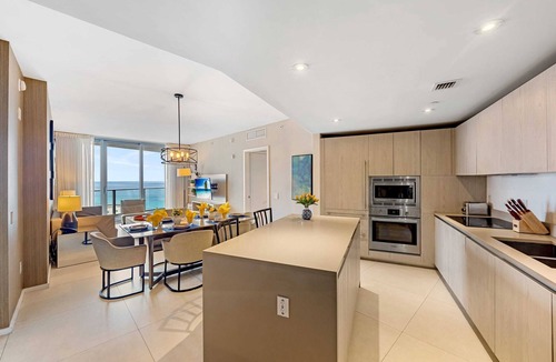 Hollywood South Central Beach Condo | On the Beach, Ocean and City Views 17 Zen at LYFE Resort