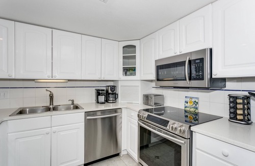 White Sands Condo | On the Gulf of Mexico - Direct Views of the White Sand and Emerald Water - SV421