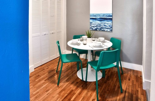 The Roads Condo | ✨One Bedroom plus Free Parking