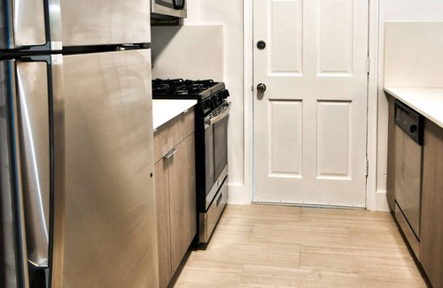 The Roads Condo | ✨ One Bedroom plus Free Parking