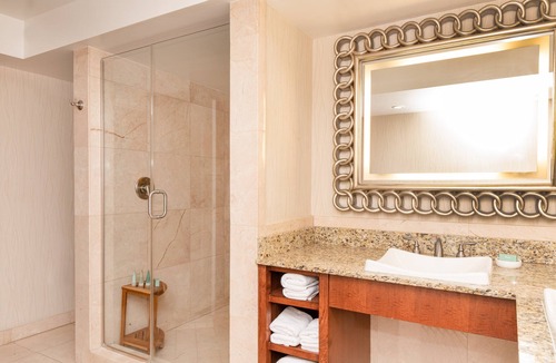Atlantic Beach Hotel | One Ocean Resort and Spa