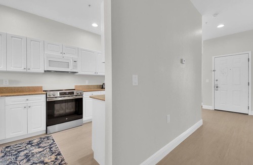 Naples Condo | ORCHID at Greenlinks - 2+ Den Renovated Golf Villa