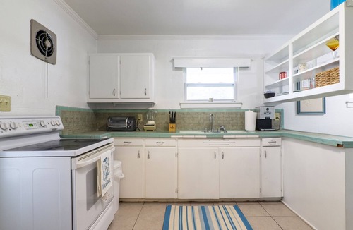 Wilmington House | Original details in a 1950's fun ranch on the municipal golf course!