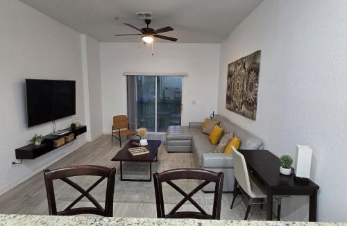 Bahama Bay Apartment | Orlando Family Getaway Near Walt Disney World