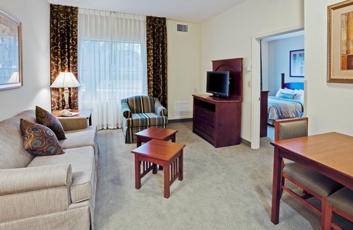 Airport North Condo | Orlando International Airport | Near Disney World