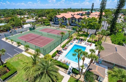 Siesta Key Apartment | Our House at the Beach 501W By Beachside Management