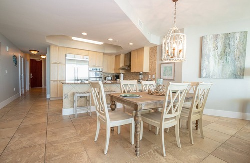 Orange Beach East Condo | Outdoor & Indoor Pools! | Waterfront View
