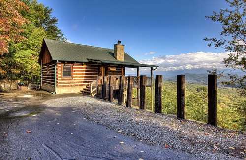 Sevierville House | Outrageous Views Enjoy Smoky Mountain Sunrises & Sunsets! A Toast To Happiness!