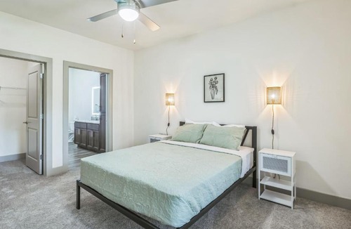 Farragut Apartment | Overlook 4001 I Stunning 2Bd Apartment
