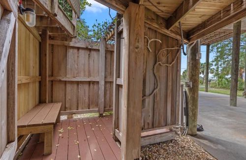 Panacea House | Pachs Crab Shack