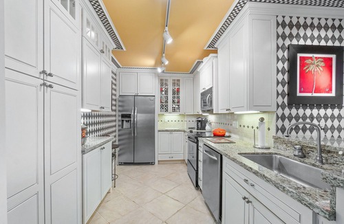 Palm Beach Condo | Palm Beach Island Chic Oceanfront -seasonal discount on base rate