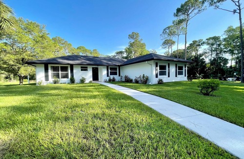 Jupiter Farms House | Palm Beach Jupiter Fl. 3/2 House 2.5 acres Beaches Golf Special 30/90 day Rates