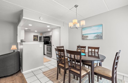 St. Pete Beach Condo | Paradise! Close to Beach.Heated Pool.Fishing Pier.Gated Community!