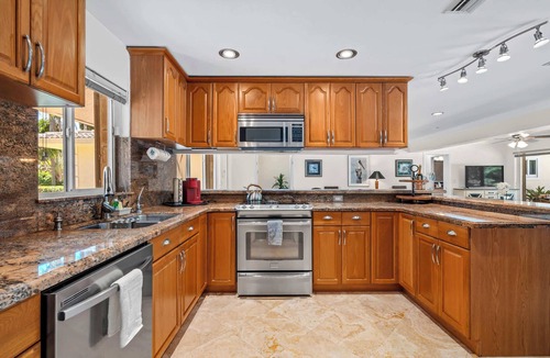 Deerfield Beach Villa | Paradise Cove - Pool Retreat Near Beach