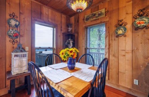 Mentone House | Paradise Found - Lookout Mt Edge, Hot Tub & Views