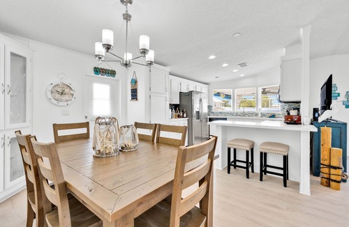 Anglers Park House | Paradise in florida Keys with boat lift. One and half hour from Miami.