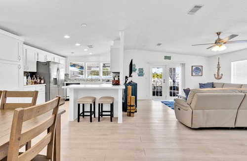 Anglers Park House | Paradise in florida Keys with boat lift. One and half hour from Miami.