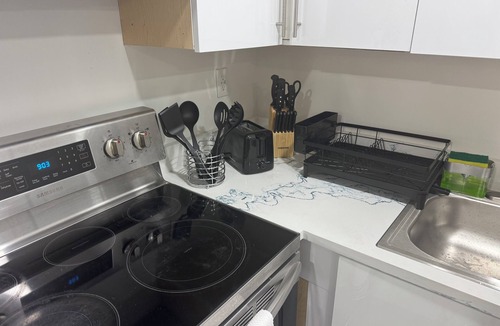 Pembroke Pines Apartment | Pasadena Lakes Retreat 2 beds studio in charming Pembroke Pines