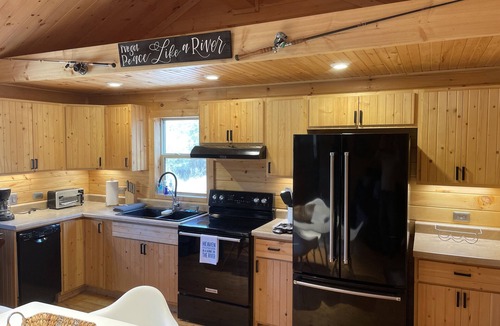 Crawfordville Cabin | Peace on the river. Wakulla springs nearby. Wakulla River adjoins property’.