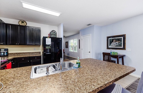Riverview House | Peaceful 2BR Home w/Modern Comforts in Riverview