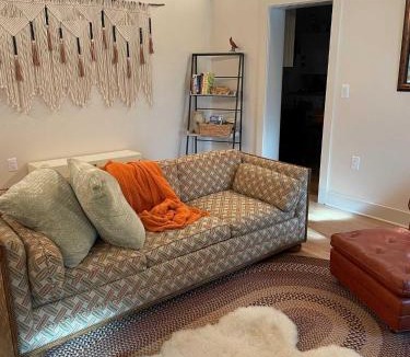 Weaverville House | Peaceful Creekside Cabin Dog-friendly Hot Tub Gas Fireplace Gas Grill