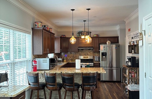Greensboro House | Peaceful Getaway Minutes from PTI Airport