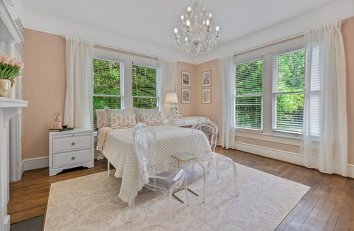 Elkton House | Peaceful historic 5-bedroom Farmhouse on 1.5 ac. near St. Augustine and beach