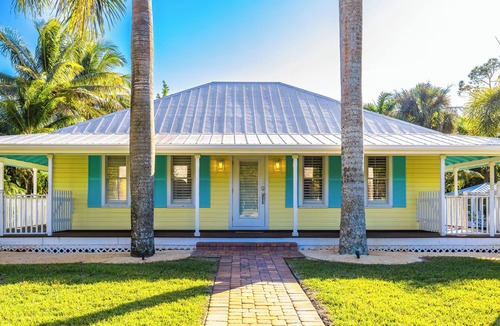 Jupiter Farms House | Peaceful Jupiter Farms, Pet-Friendly Escapen200 feet to sister stay! #401312.