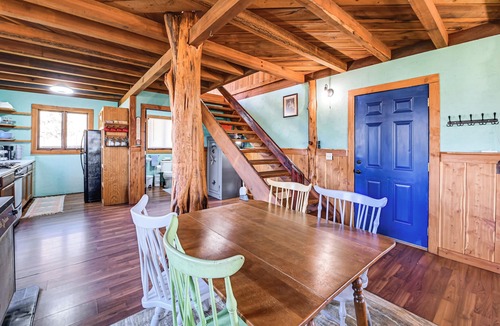 Nevisdale Cottage | Peaceful Mountain Cabin w/Views in Williamsburg