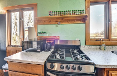 Siler House | Peaceful ‘Mountain Cabin’ w/Views in Williamsburg